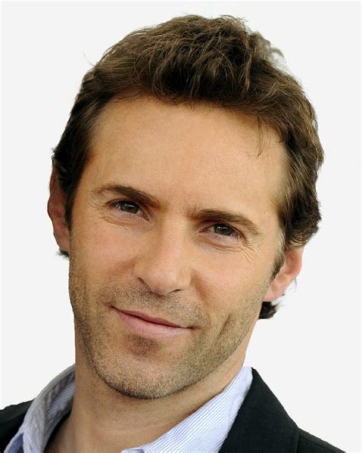 
Alessandro Nivola Height, Weight, Net Worth, Age, Birthday, Wikipedia, Who, Nationality, Biography 