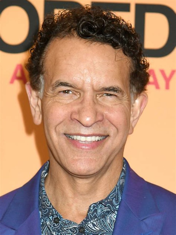Brian Stokes Mitchell Wiki, Bio, Age, Height, Parents, COVID-19, Wife, Son, Net Worth, Instagram and Twitter