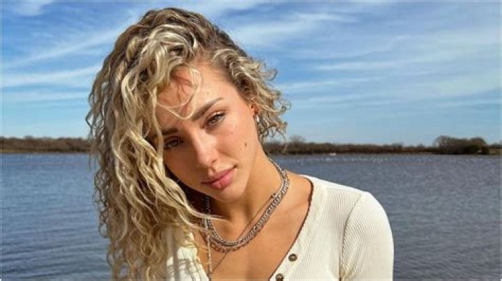 
Charly Jordan Age: How Old Is the Model and What is Her Ethnicity? 