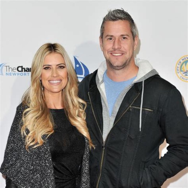Christina Anstead Height, Weight, Net Worth, Age, Birthday, Wikipedia, Who, Nationality, Biography