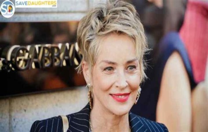 
Doro Berger Height, Weight, Net Worth, Age, Wiki, Who, Instagram, Biography 
