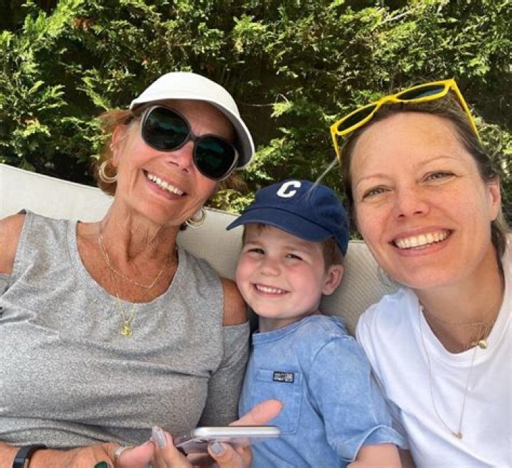 Dylan Dreyer Bio, Age, Education, Family, Children, NBC, Salary, Networth