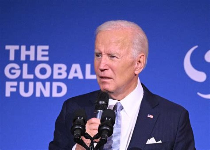 
Fact Check: Did President Joe Biden run a mile and do 36 push-ups? 