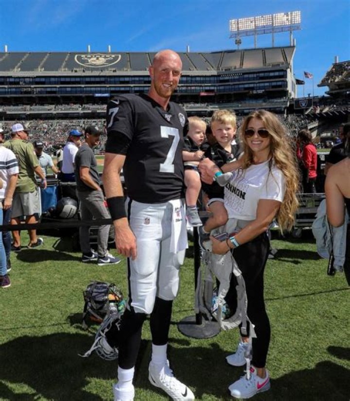 Giants: Who Is Mike Glennon Wife Jessica Wetherill? Meet The QB As He Starts On Today’s Game