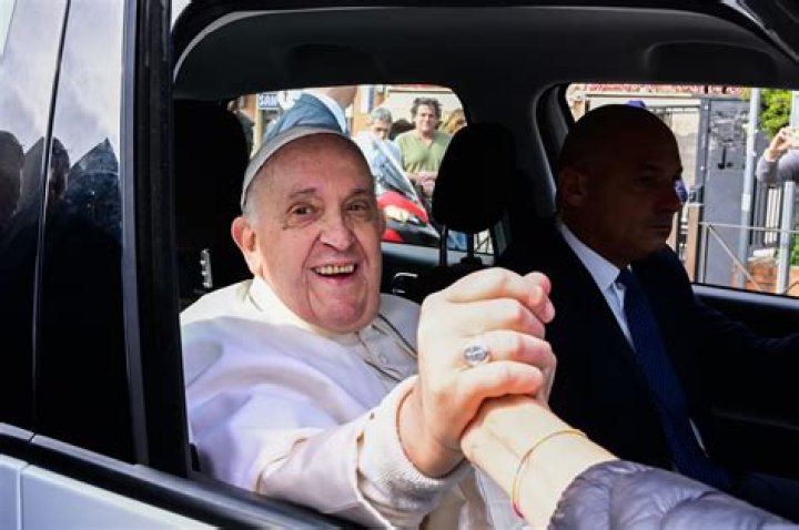 
How old is Pope Francis? Condition of the Pope revealed as he leaves hospital, jokes about being “still alive” 