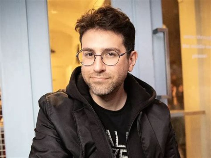 
Is David Angelo Gay? Age, Height, Net Worth 