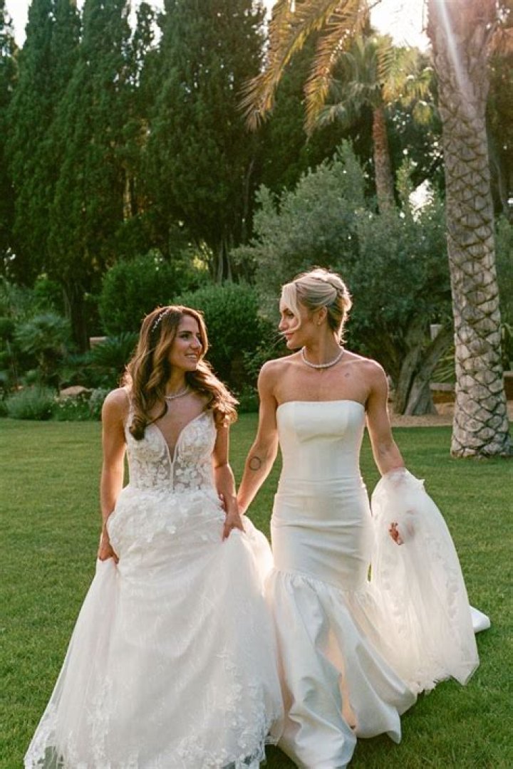 Is Ellie Carpenter Engaged? Who is Ellie Carpenter Engaged To? Who is Danielle Van De Donk?