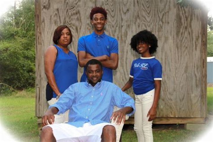 Jamie Morant, Ja Morant Mom Is Here To Steal The Spotlight As His Dad Becomes A Pro At It