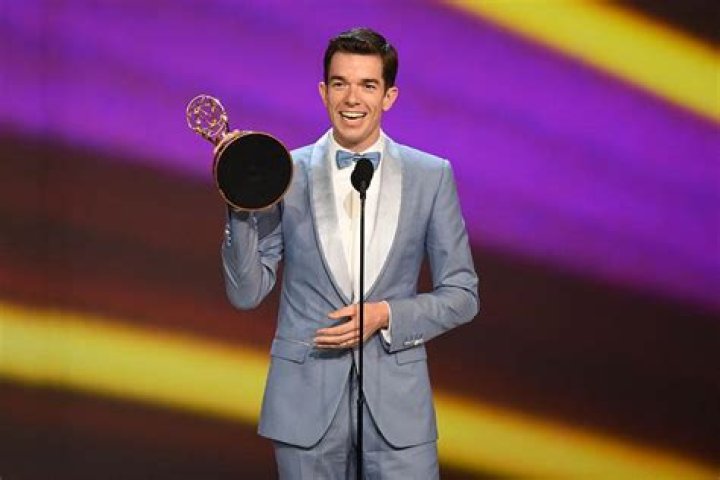 John Mulaney Height, Weight, Net Worth, Age, Birthday, Wikipedia, Who, Nationality, Biography