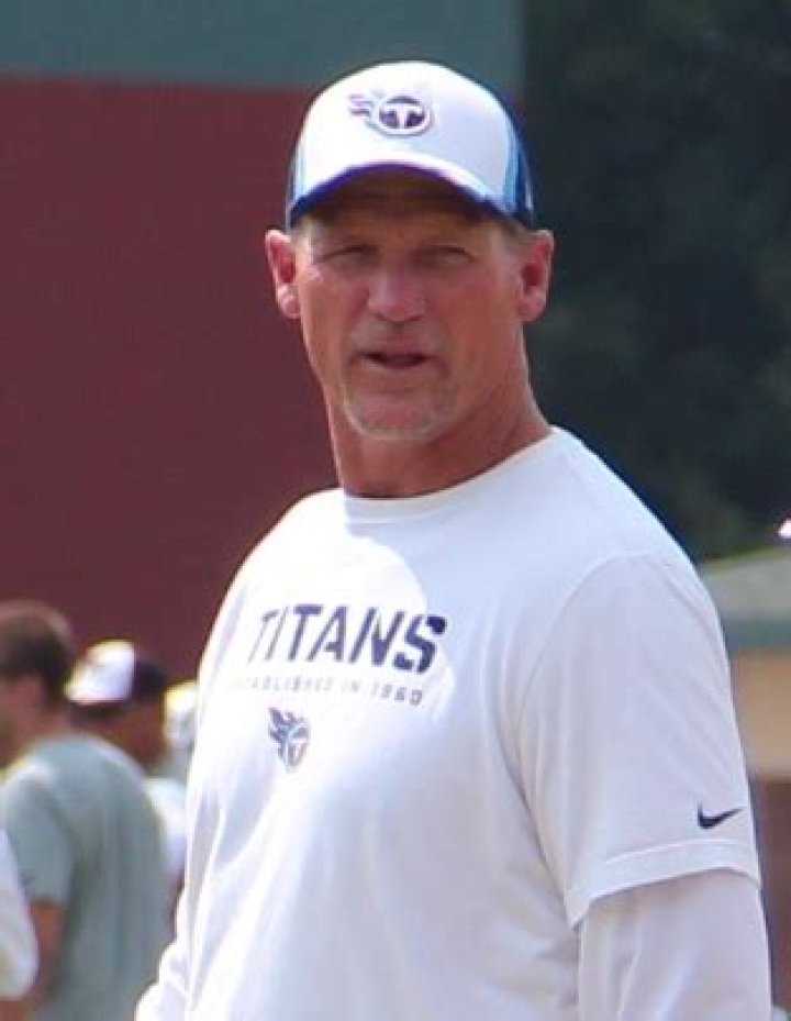 Ken Whisenhunt Age, Wikipedia, Biography, Children, Salary, Net Worth, Parents.