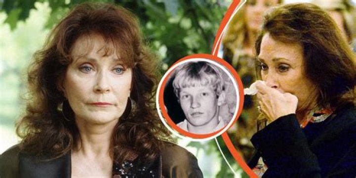 
Loretta Lynn Believed God Sent Illness to Help Her Cope with Loss of Son Who Held Dear Place in Her Heart 