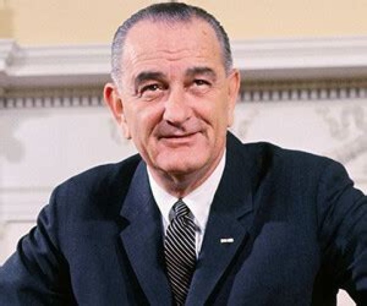 Lyndon Dykes Height, Weight, Net Worth, Age, Birthday, Wikipedia, Who, Nationality, Biography