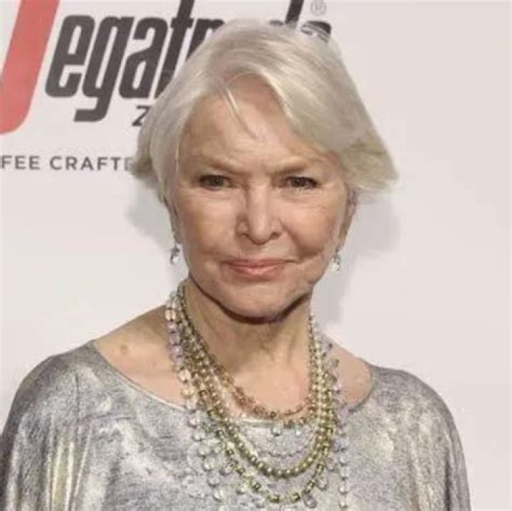 Madolyn Smith Height, Weight, Net Worth, Age, Birthday, Wikipedia, Who, Nationality, Biography