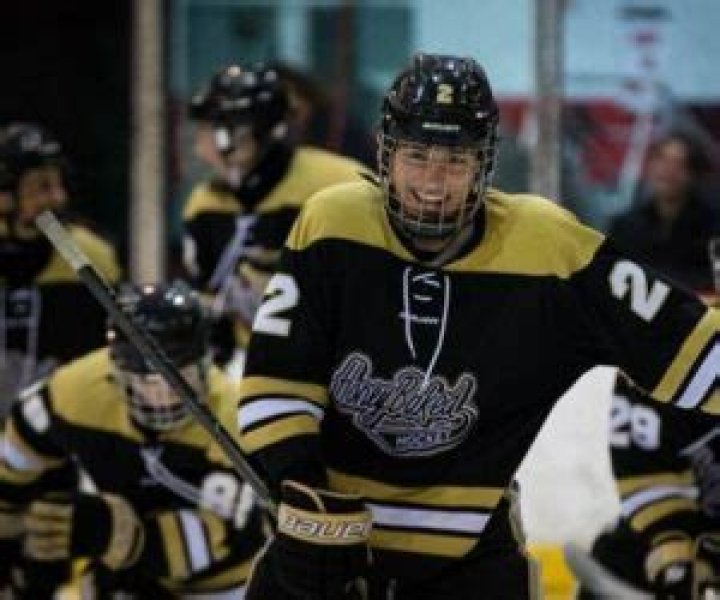 
Rutger McGroarty Dad Jim McGroarty Is A General manager Of Muskegon Lumberjacks 