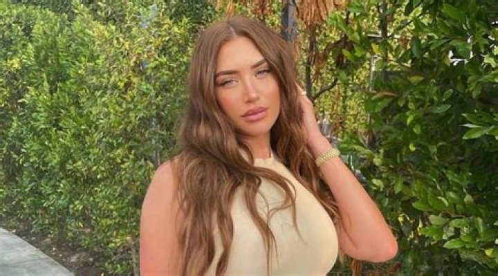 Stassie Karanikolaou Height, Weight, Net Worth, Age, Birthday, Wikipedia, Who, Instagram, Biography