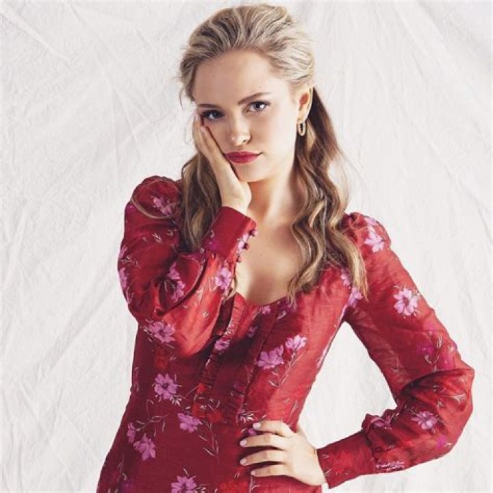 
Stephanie Styles Height, Weight, Net Worth, Age, Birthday, Wikipedia, Who, Nationality, Biography 