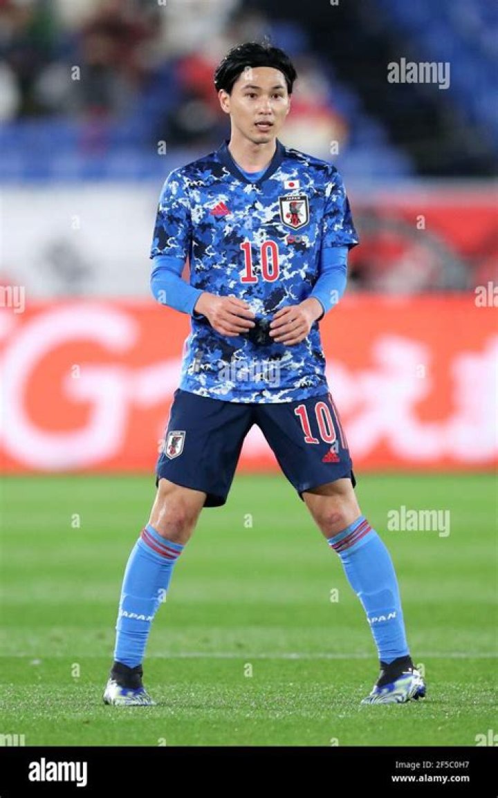 
Takumi Minamino Height, Weight, Net Worth, Age, Birthday, Wikipedia, Who, Nationality, Biography 