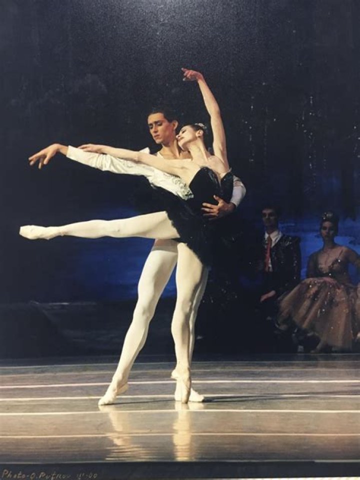 
Ukraine Ballet Dancer Artem Datsishin Died Three Days After Shelling Attack, Here Is What Happened To Him 