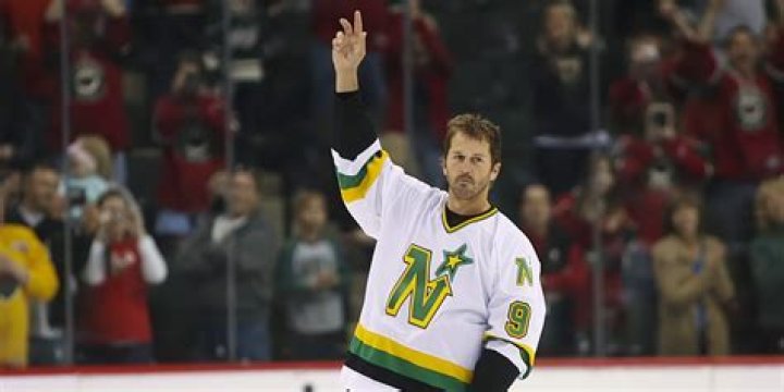 Who is Mike Modano? See Net-worth, Quote, Awards, Fact, Wiki